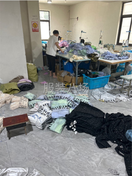 裁剪生产包装都有承接各类中高档女装、-第2张图片