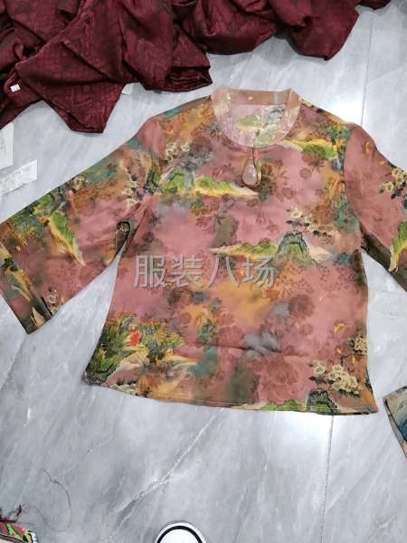 3000件女装/连衣裙/衬衫/真丝外发-第1张图片