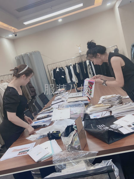 广州大型原创服装设计开发，帮你拒绝同质化严重问题，提高竞争力-第4张图片