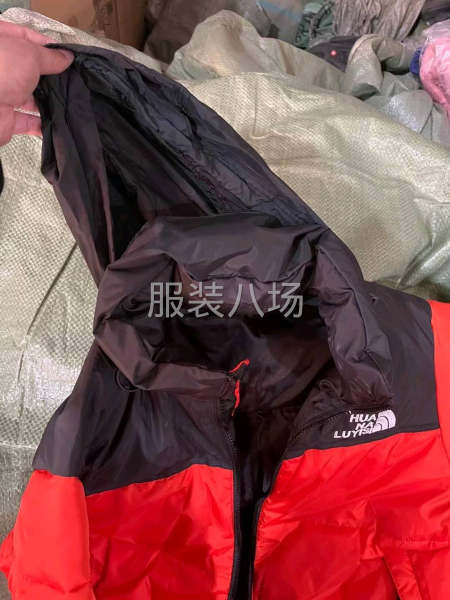 批发羽绒服2500件-第8张图片