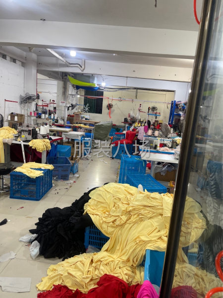 本厂专业加工牛奶丝面料服装-第1张图片