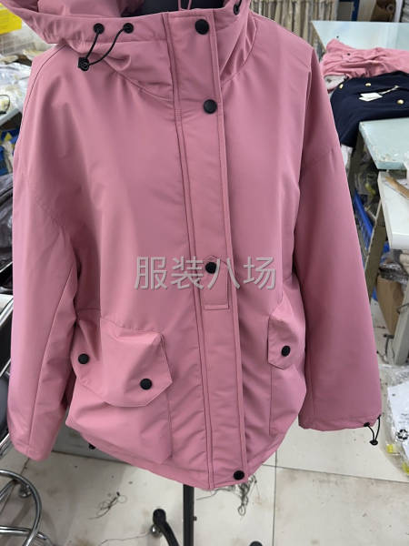 本廠急招整件車位10名、市場貨大量風衣、小香風補單-第2張圖片