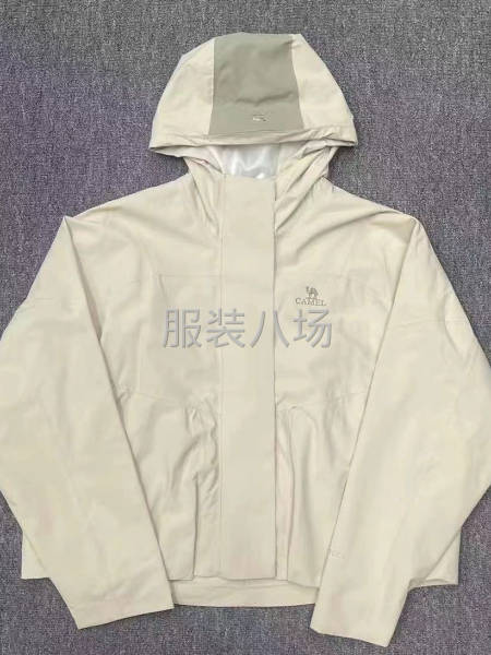 骆驼品牌冲锋衣-第2张图片