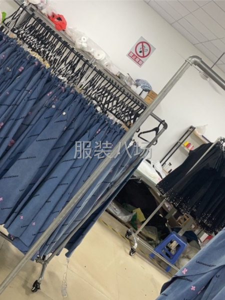 女装加工厂诚寻客户-第1张图片