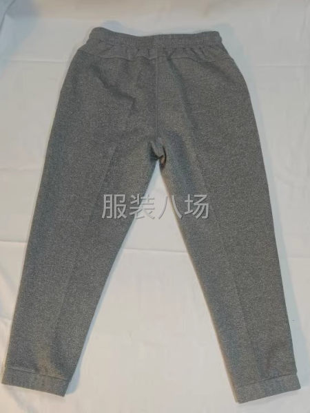 批發(fā)衛(wèi)衣100件-第3張圖片