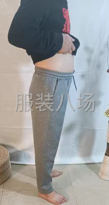 批發(fā)衛(wèi)衣100件-第1張圖片