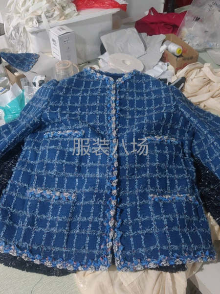 专业女装十几年-第7张图片