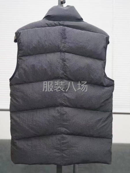 石头岛羽绒服-第3张图片