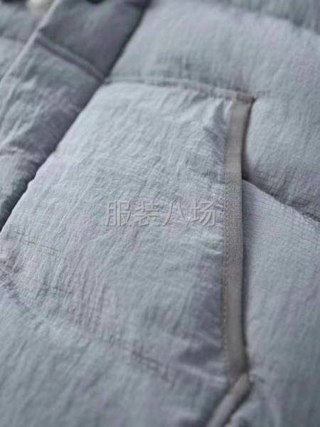 石头岛羽绒服-第4张图片