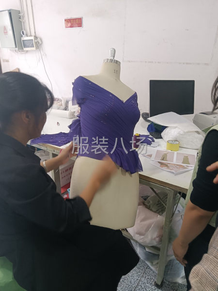 禮服手工定位縫線-第1張圖片