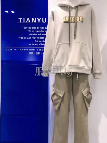 專業(yè)供應(yīng)中大二批市場(chǎng)，和各大服裝公司，針織面料，雙紗，空氣層-第1張圖片