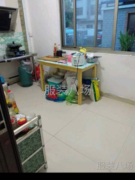 莫城和甸房屋出租，楼上住房，楼下独立车间-第2张图片