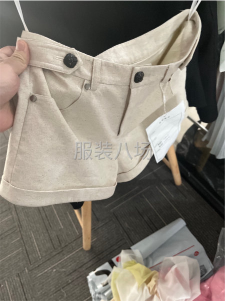 有裤子，有上衣，长期有网络单-第1张图片