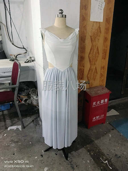 承接各类女士服装加工-第4张图片