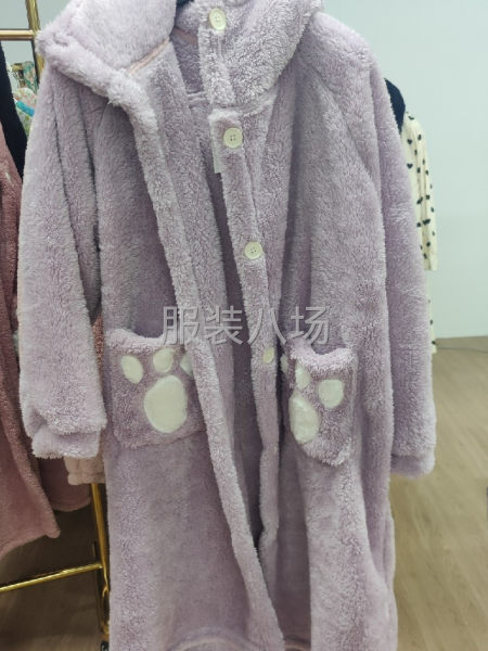 北极绒睡衣家居服外发-第1张图片