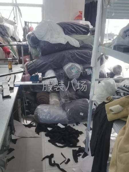 工作轻松，两个礼拜休息一天-第1张图片