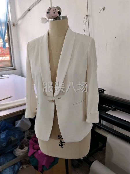 假日衣舍服装设计制版工作室-第4张图片