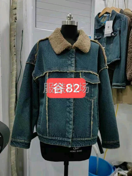 网店直播，款式简单，量大招整件车位十名-第1张图片