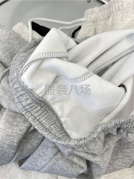 寻找常期客户，擅长针织衫，卫衣卫裤，小衫，简单款外套，-第1张图片