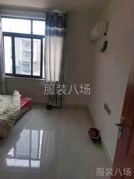 房屋出租樓上一間住房，樓下一間可以干活。有需要的朋友可以打電-第2張圖片
