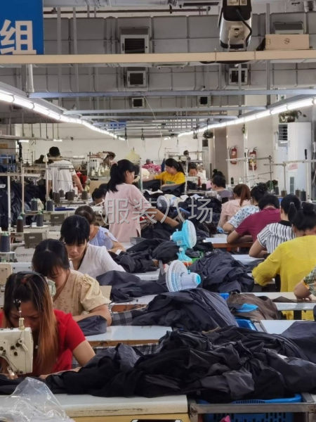 专业承接梳织加工（衬衣，连衣裙，夹克，棉衣等）-第4张图片