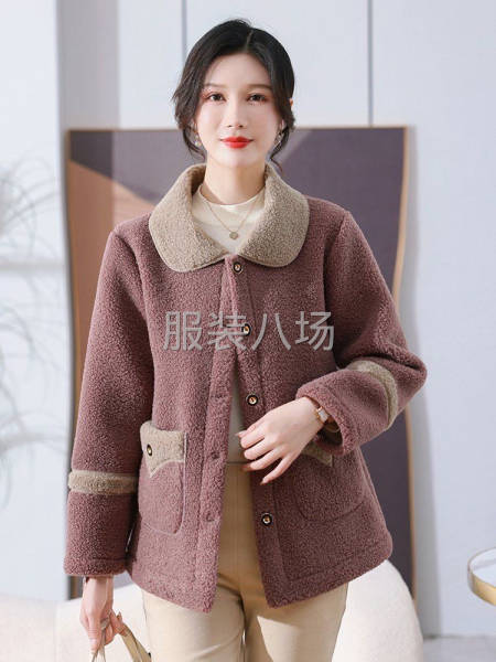 三合一棉衣大量外发，需要同步车款式简单-第1张图片