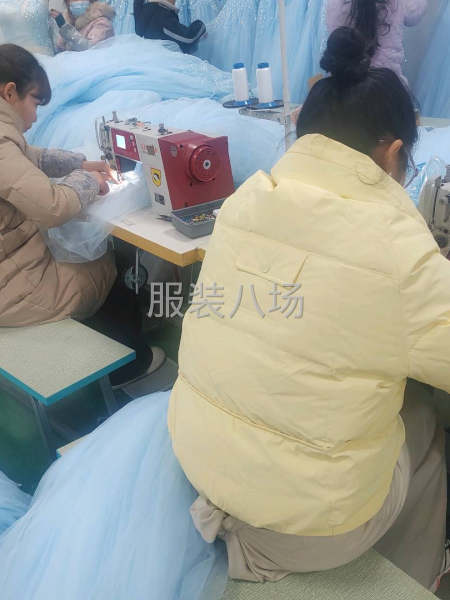 小型针织，中东欧美晚礼服，手工排花，抓褶，车花，烫钻-第1张图片