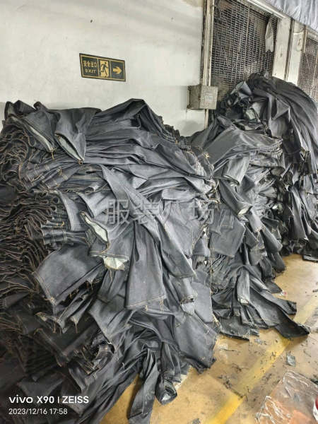 广州服装牛仔加工厂，质量好，出货准时-第1张图片