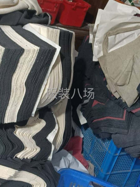 本厂常年针织，卫衣，卫裤，针织裙-第1张图片