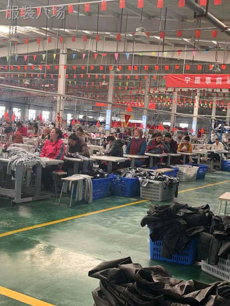 新疆工厂承接加工，人多厂大，寻求结账爽快的老板合作-第1张图片