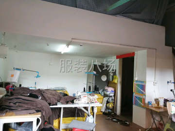 undefined - 楼下25平方左右，上带阁楼，适合做烫房，接裁片，门口可停车。 - 图1