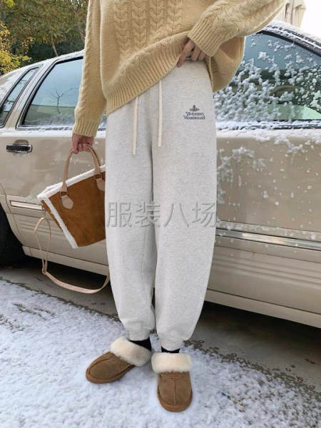 1.5万件女装外发-第1张图片