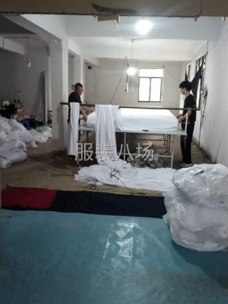 本加工厂专业加工针织卫衣，卫裤。 棒球服，各种男女套装。-第4张图片