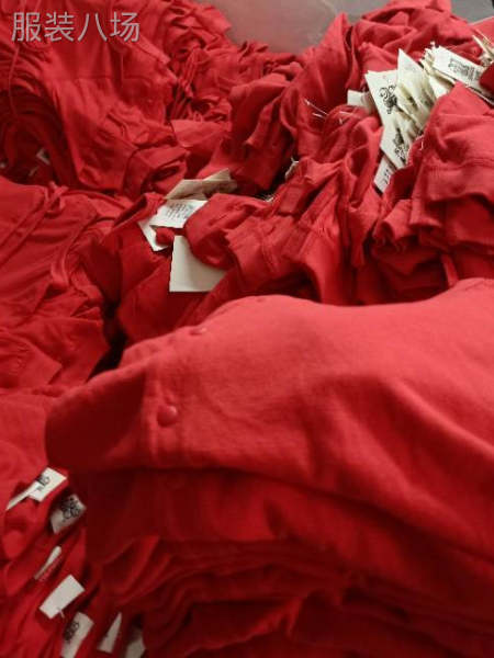 服装工厂承接四针六线各种针织精品订单-第1张图片