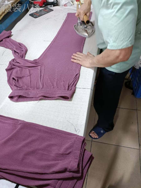 服装工厂承接四针六线各种针织精品订单-第4张图片