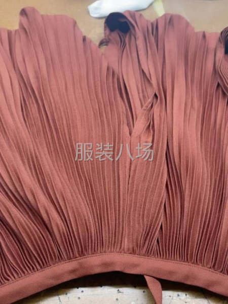 专业服饰服饰压褶打条打揽-第3张图片