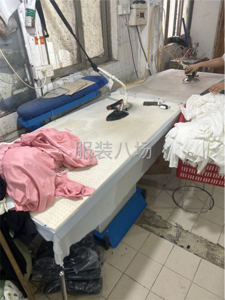 10人小廠 十三行貨，晚班，一天貨多也就五六百件衣服！-第1張圖片