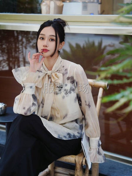 帮服装客户找版找面料-第2张图片