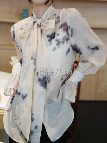 帮服装客户找版找面料-第1张图片