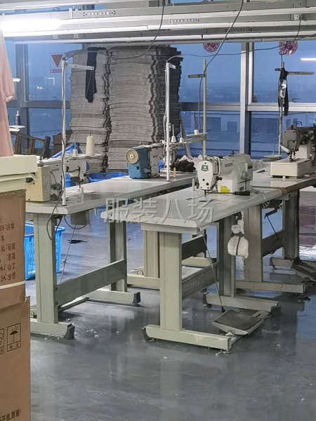 连衣裙大量返单，招整件临时车工下车结款，包装发货1名，质检1-第1张图片