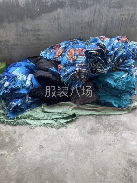 招車位常年一個款式，短袖襯衫，款式簡單，量大扎數也大-第2張圖片