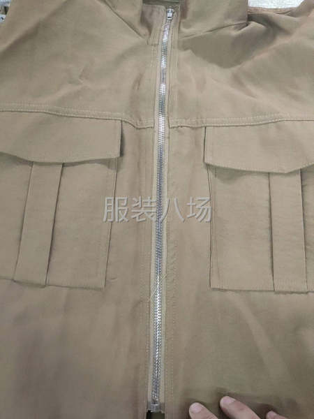 连衣裙，工装裤，皮衣-第5张图片