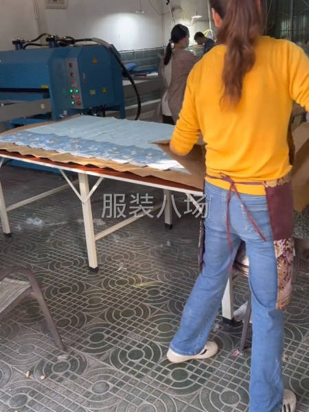专业生产汉服马面裙衬衣等-第5张图片