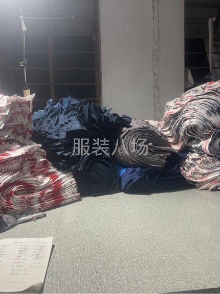 常年一個款式，招整件，流水車位多名，喜歡做短袖襯衫的來搞錢-第1張圖片