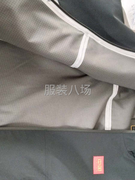 承接各種壓膠沖鋒衣，羽絨服.棉服-第4張圖片