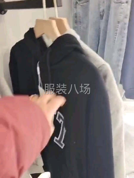 低价处理高档服装-第1张图片