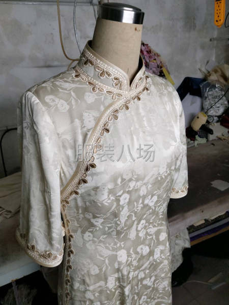 丝韵旗袍店，欢迎各位老板来款来料加工订做-第4张图片