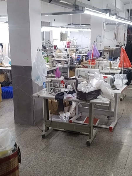 大量返单，款式简单好做，诚招整件车位4名-第1张图片