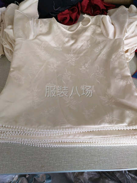 本厂现有十来个老员工，外有夫妻档，有需要干货的请联系-第1张图片