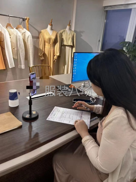 服裝朋友怎么突破瓶頸，突出重圍-第3張圖片